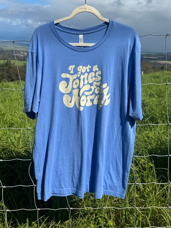 Tops - NORA Jones  Concert Tee 2022  I got a Jones in for Nora 2xl